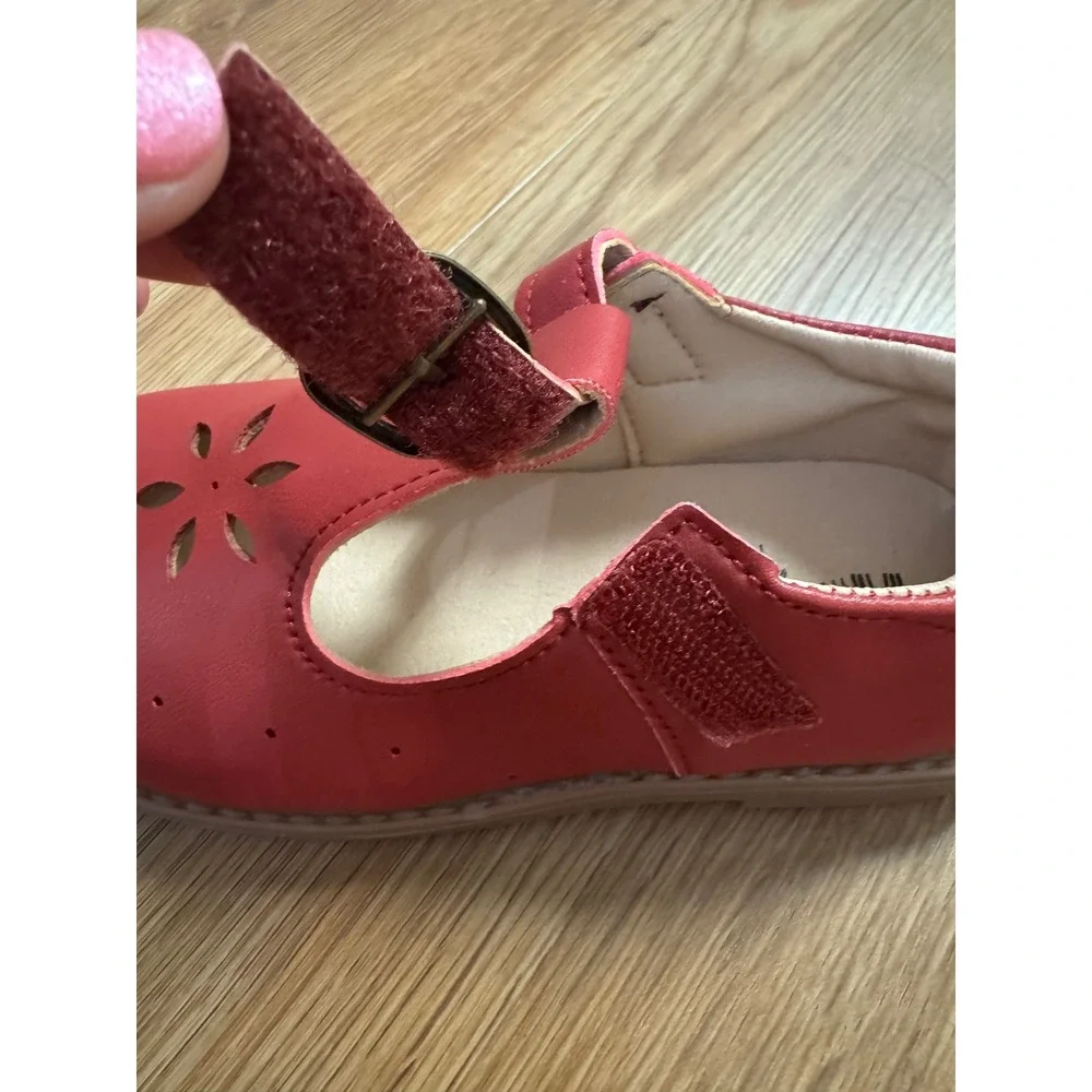 Abby & Evie Girls Red T-Strap Flower Cutout Shoes Hook Loop Size 11 EU 29